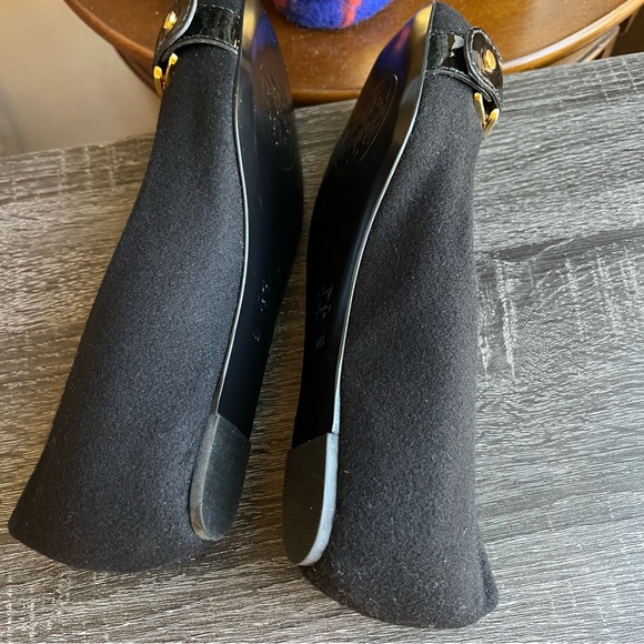 NEW! Tory Burch Martha Chain Link Black Flannel Ballet Flats 7M $298 - Picture 6 of 9